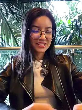Pretty_roxxyy — Let me see your niples 