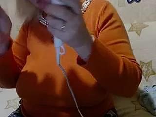 QueenLana on StripChat 