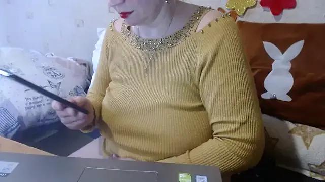 QueenLana on StripChat 