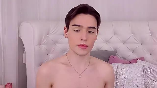 RobbyCharming on StripChat 