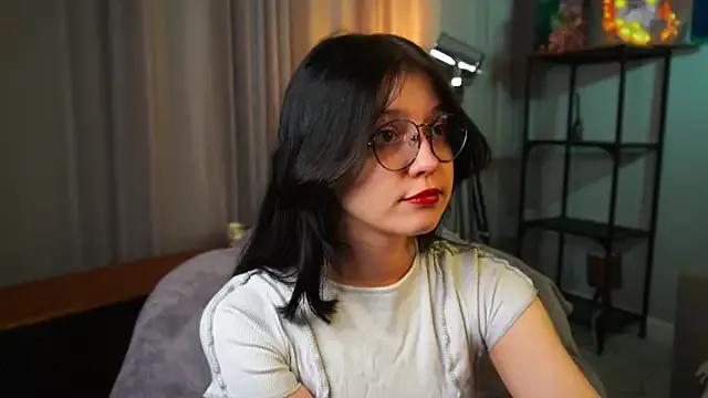 SallyBarnecc on StripChat 