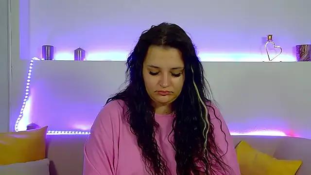 SaraOswald on StripChat 