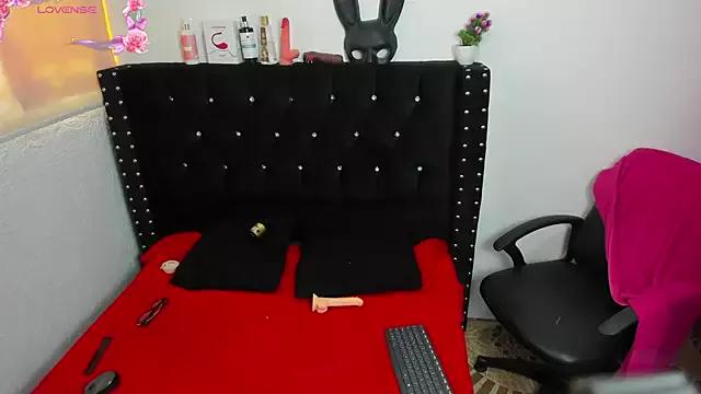 SarayMoorex_ on StripChat 