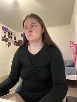 Sasha_Kitten on StripChat 