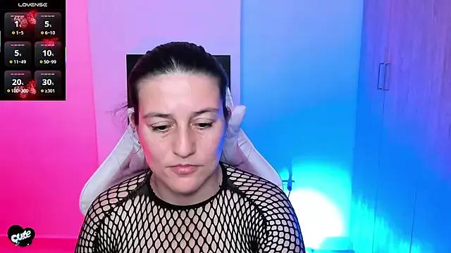 Saskyaa on StripChat 