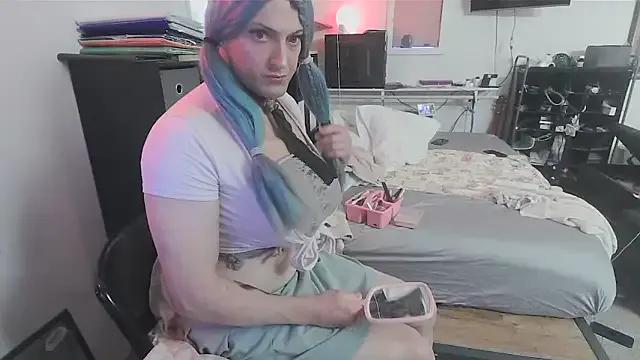 sissytrapdolly24 on StripChat 
