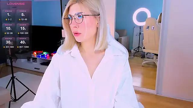 sleepyrita on StripChat 