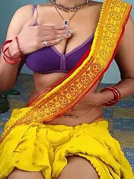 Ur_Lishaa —  Full Nude in Public with Oily Figure 