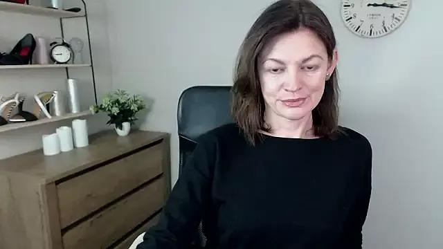 VivianWILD on StripChat 