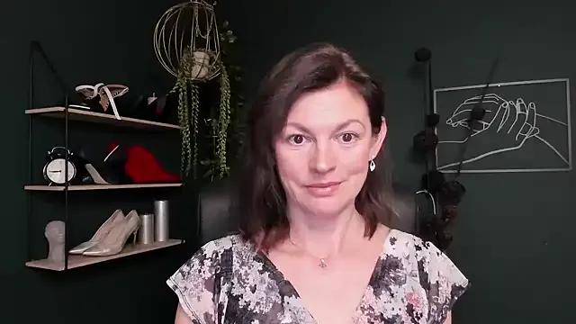 VivianWILD on StripChat 