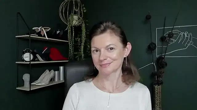 VivianWILD on StripChat 