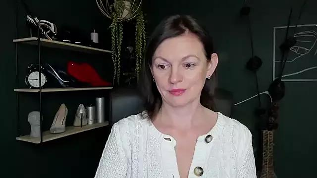 VivianWILD on StripChat 