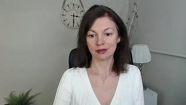 VivianWILD on StripChat 