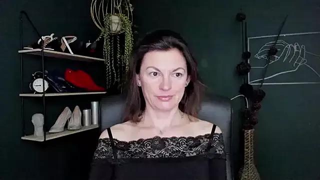 VivianWILD on StripChat 