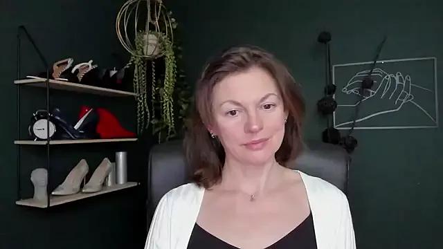 VivianWILD on StripChat 